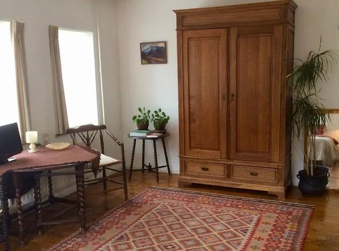 Eikenburg Bed & Breakfast Eindhoven